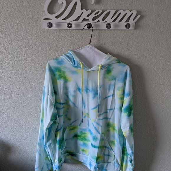 SALE Lightweight Boutique tie dye hoodie - Picture 2 of 9